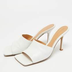 Pre Owned Bottega Veneta Strech Size 41 White Leather Slide Sandals