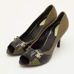 Pre Owned Bottega Veneta Fringe Detailed Size 39.5 Black/Green Canvas and Leather Peep Toe Pumps 