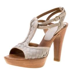 مملوكة مسبقًا Bottega Veneta Grey Intrecciato Leather Ankle Strap Platform Sandals Size 36