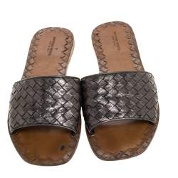 Pre Owned Bottega Veneta Metallic Dark Grey Intrecciato Leather Flat Slides Size 39.5