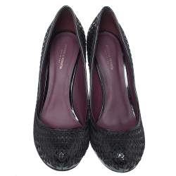 Pre Owned Bottega Veneta Black Stitch Detail Patent Leather Curved Wedge Pumps Size 39