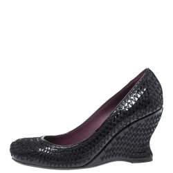 Pre Owned Bottega Veneta Black Stitch Detail Patent Leather Curved Wedge Pumps Size 39