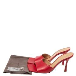 مملوكة مسبقًا Bottega Veneta Red Leather Square Toe Slide Sandals Size 39.5