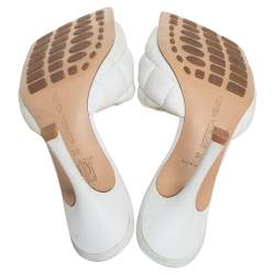 مملوكة مسبقًا صندل سلايد بوتيغا فينيتا ليدو بي في جلد أبيض مقاس 38