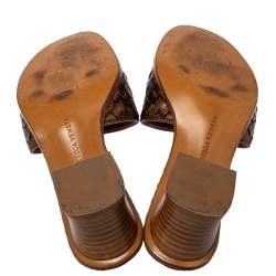 مملوكة مسبقًا Bottega Veneta Metallic Brown Intrecciato Leather Ravello Slide Sandals Size 37