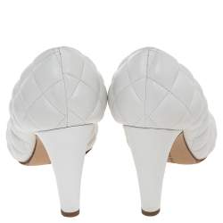 Bottega Veneta White Quilted Leather Padded Bloc Square Toe Pumps Size 37
