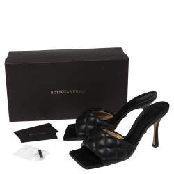 Pre Owned Bottega Veneta Black Quilted Leather Padded Slide Sandals Size 39.5
