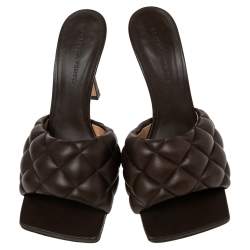 مملوكة مسبقًا صندل سلايد بوتيغا فينيتا جلد بني داكن مقاس 39