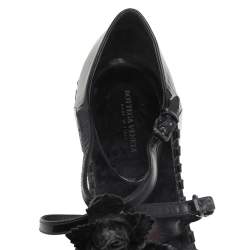 Pre Owned Bottega Veneta Black Patent Leather Flower Cutout Flat Sandals Size 38.5