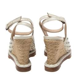 مملوكة مسبقًا Bottega Veneta Cream Patent Leather Intrecciato Wedge Ankle Wrap Peep Toe Sandals Size 37