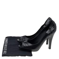 مملوكة مسبقًا Bottega Veneta Black Leather Peep Toe Pumps Size 41