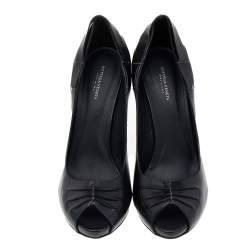 مملوكة مسبقًا Bottega Veneta Black Leather Peep Toe Pumps Size 41