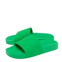 Pre Owned Bottega Veneta Green Rubber Pool Slide Size 36