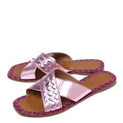 مملوكة مسبقًا Bottega Veneta Pink Intrecciato Leather Flat Sandals Size 39