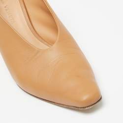 Pre Owned Bottega Veneta Tan Leather Almond-Toe Pumps Size 35