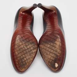 مملوكة مسبقًا Bottega Veneta Black Leather Round Toe Pumps Size 38