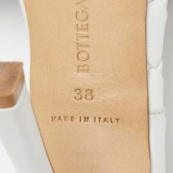 Pre Owned حذاء سلايد بوتيغا فينيتا ليدو جلد إنترشياتو أبيض مقاس 38