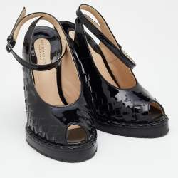 Bottega Veneta Black Intrecciato Patent Leather Wedge Sandals Size 38