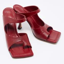 Pre Owned Bottega Veneta Red Leather Square Toe Slide Sandals Size 37