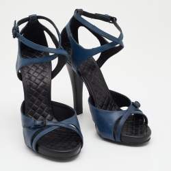 مملوكة مسبقًا Bottega Veneta Blue Leather Ankle Strap Sandals Size 38