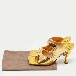 Pre Owned Bottega Veneta Gold Leather Toe Strap Slide Sandals Size 39
