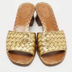 Pre Owned Bottega Veneta Gold Intrecciato Leather Ravello Slide Sandals Size 37