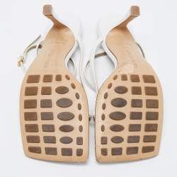 مملوكة مسبقًا Bottega Veneta White Leather Thong Sandals Size 37