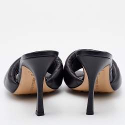 مملوكة مسبقًا Bottega Veneta Black Leather Lido Slide Sandals Size 39.5