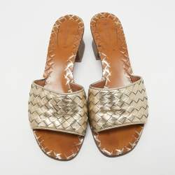 مملوكة مسبقًا Bottega Veneta Gold Leather Ravello Slide Sandals Size Size 38