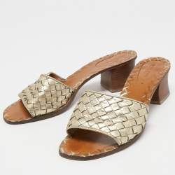 مملوكة مسبقًا Bottega Veneta Gold Leather Ravello Slide Sandals Size Size 38