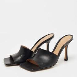 Pre Owned Bottega Veneta Black Leather Square Toe Slide Sandals Size 38.5