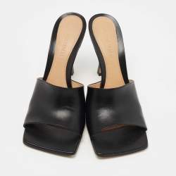 Pre Owned Bottega Veneta Black Leather Square Toe Slide Sandals Size 38.5