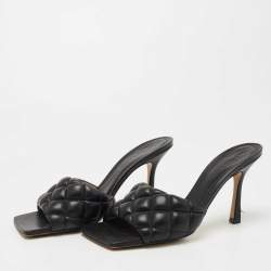 Pre Owned Bottega Veneta Black Quilted Leather Lido Slide Sandals Size 39