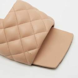 مملوكة مسبقًا Bottega Veneta Beige Quilted Leather Lido Flat Slides Size 40.5