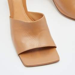 Pre Owned Bottega Veneta Light Brown Leather Stretch Slide Sandals Size 40