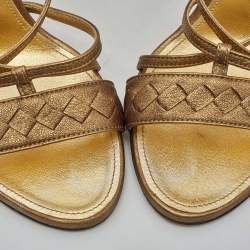 مملوكة مسبقًا Bottega Veneta Metallic Intrecciato Leather Block Heel Slingback Sandals Size 37.5