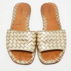 مملوكة  مسبقًا Bottega Veneta Gold Intrecciato Leather Flat Slides Size 38.5