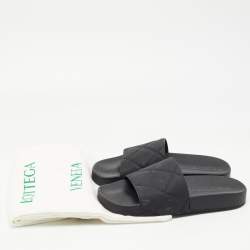 Pre Owned Bottega Veneta Black Quilted Rubber Pool Slides Size 38
