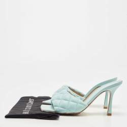 مملوكة مسبقًا Bottega Veneta Blue Quilted Leather Lido Slide Sandals Size 39