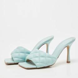 مملوكة مسبقًا Bottega Veneta Blue Quilted Leather Lido Slide Sandals Size 39
