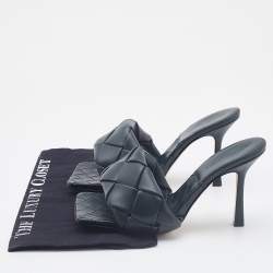 مملوكة مسبقًا صندل سلايد بوتيغا فينيتا ليدو جلد إنترشياتو أزرق مقاس 39