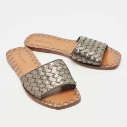 مملوكة مسبقًا Bottega Veneta Metallic Bronze Intrecciato Leather Flat Slides Size 38