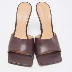 Pre Owned Bottega Veneta Brown Leather Square Toe Slide Sandals Size 36.5