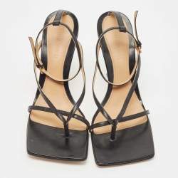 مملوكة مسبقًا Bottega Veneta Black Leather Stretch Square Ankle Strap Sandals Size 38