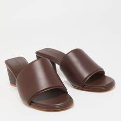 مملوكة مسبقًا Bottega Veneta Brown Leather Block Heel Slides Sandals Size 39