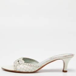 Pre Owned Bottega Veneta White Perforated Intrecciato Leather Slide Sandals Size 40.5