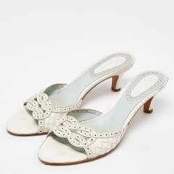 Pre Owned Bottega Veneta White Perforated Intrecciato Leather Slide Sandals Size 40.5