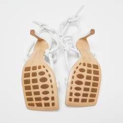 مملوكة مسبقًا Bottega Veneta White Knotted Leather Slingback Ankle Strap Sandals Size 38.5