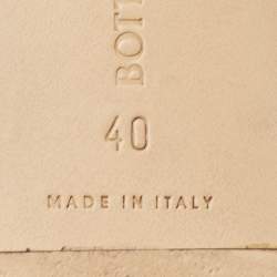 Pre Owned Bottega Veneta White Quilted Leather Flat Slides Size 40