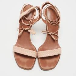 مملوكة مسبقًا Bottega Veneta Light Pink Leather Ankle Tie Sandals Size 38.5